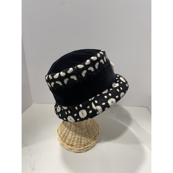 Nordstrom So French Velvet Safety Pin Bucket Hat